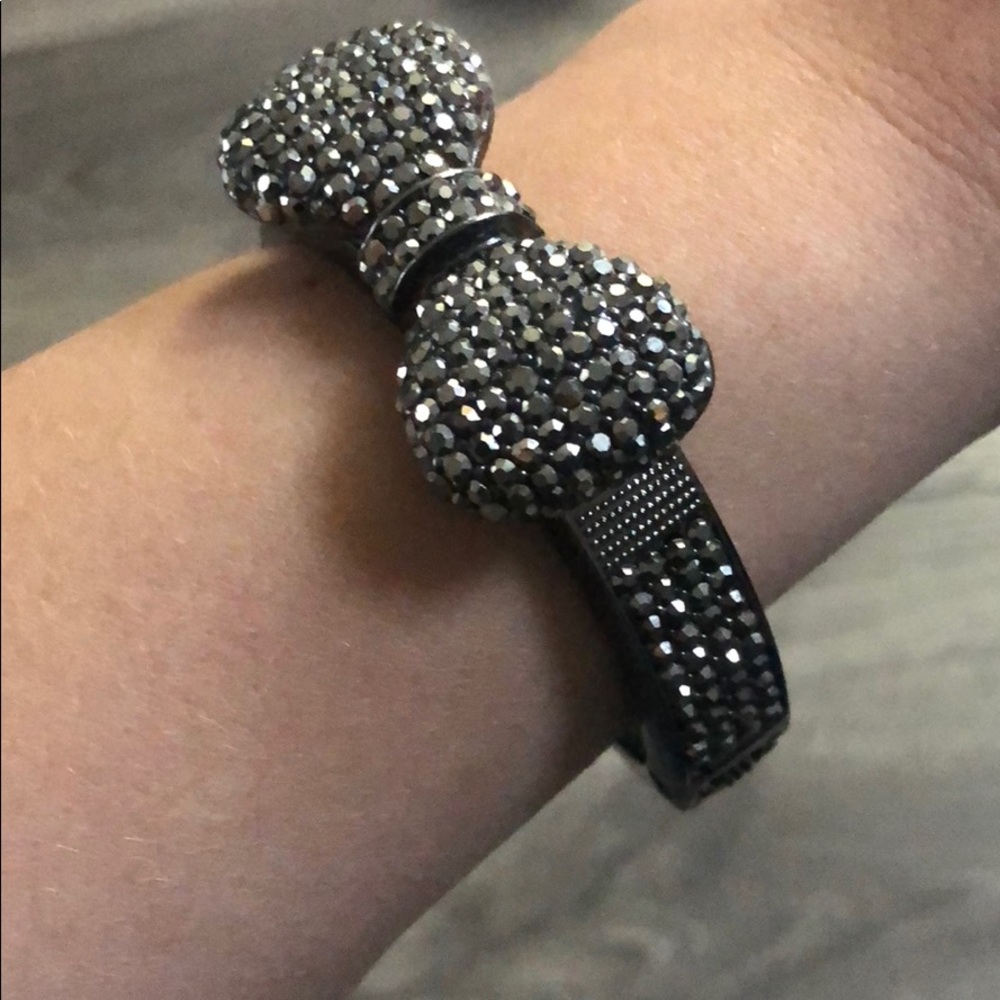 Bow bracelet 😍🖤🎀